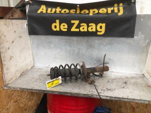 Used Front shock absorber rod, right Peugeot 207/207+ (WA/WC/WM) 1.6 16V VTi Price € 30,00 Margin scheme offered by Autodemontage de Zaag