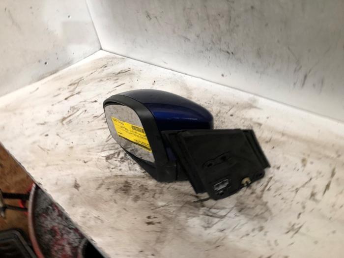 Wing mirror, left from a Ford Focus 3 1.0 Ti-VCT EcoBoost 12V 125 2014