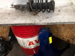 Used Front shock absorber rod, right Ford Focus 3 1.0 Ti-VCT EcoBoost 12V 100 Price € 45,00 Margin scheme offered by Autodemontage de Zaag