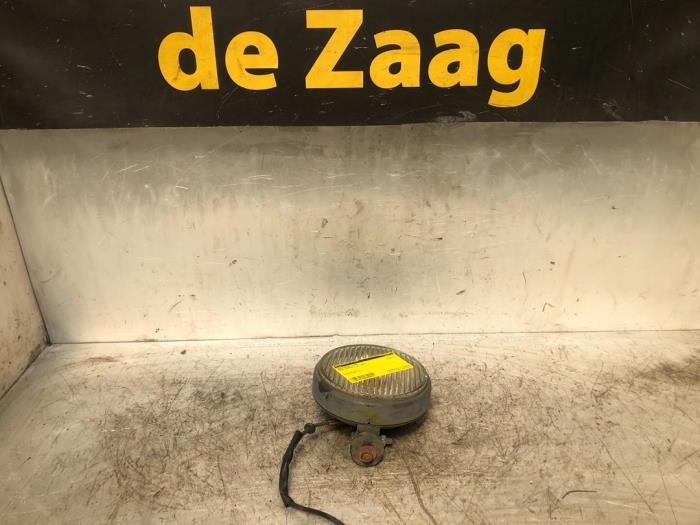 Używane Halogen lewy BMW Mini (R50/53) 1.6 16V Cooper Cena € 25,00 Procedura marży oferowane przez Autodemontage de Zaag