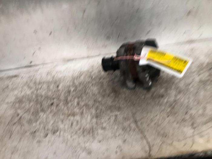 Dynamo d'un Ford Focus 3 1.0 Ti-VCT EcoBoost 12V 125 2014