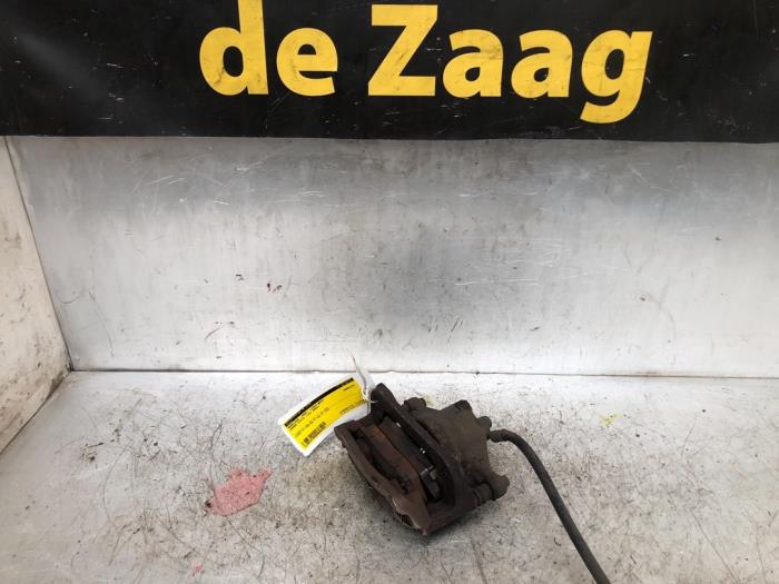Gebrauchte Bremszange links vorne Honda Civic (EP/EU) 1.4 16V Preis € 25,00 Margenregelung angeboten von Autodemontage de Zaag