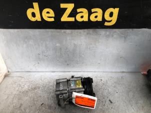 Used Air conditioning pump Jaguar X-type 2.2 D 16V Price € 70,00 Margin scheme offered by Autodemontage de Zaag
