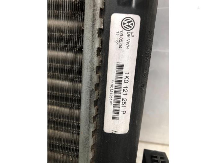 Gebrauchte Kühler Volkswagen Golf V (1K1) 1.4 FSI 16V Preis € 40,00 Margenregelung angeboten von Autodemontage de Zaag