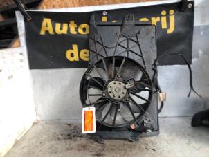 Usados Ventilador de radiador Opel Meriva 1.6 Precio € 40,00 Norma de margen ofrecido por Autodemontage de Zaag