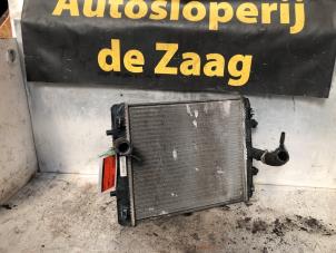 Usados Radiador Peugeot 107 1.0 12V Precio € 40,00 Norma de margen ofrecido por Autodemontage de Zaag
