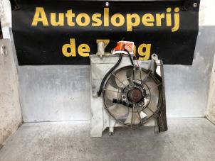 Usados Ventilador de radiador Peugeot 107 1.0 12V Precio € 40,00 Norma de margen ofrecido por Autodemontage de Zaag