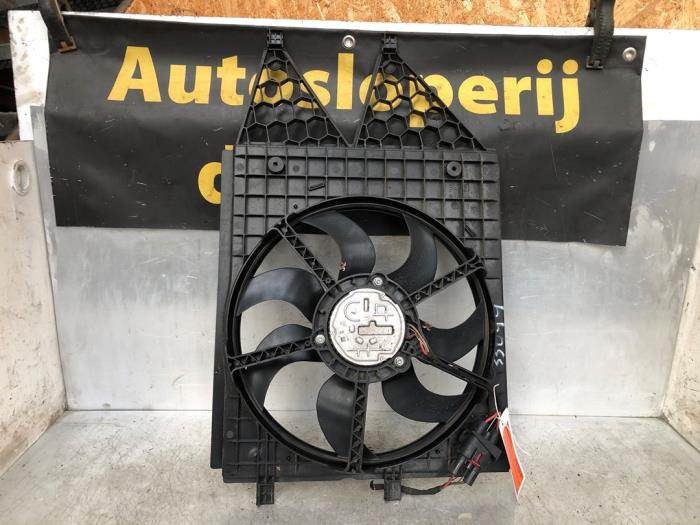 Gebrauchte Kühlerventilator Volkswagen Polo V (6R) 1.2 TDI 12V BlueMotion Preis € 50,00 Margenregelung angeboten von Autodemontage de Zaag