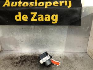Używane Pompa ABS Opel Adam 1.2 16V Cena € 250,00 Procedura marży oferowane przez Autodemontage de Zaag