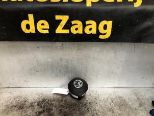 Usagé Airbag gauche (volant) Opel Adam 1.2 16V Prix € 100,00 Règlement à la marge proposé par Autodemontage de Zaag