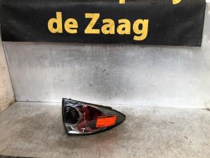 Używane Tylne swiatlo pozycyjne lewe Mazda 6 Sportbreak (GY19/89) 1.8i 16V Cena € 15,00 Procedura marży oferowane przez Autodemontage de Zaag