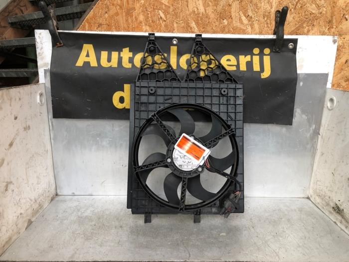 Gebrauchte Kühlerventilator Skoda Fabia II Combi 1.2 TDI 12V Greenline Preis € 30,00 Margenregelung angeboten von Autodemontage de Zaag