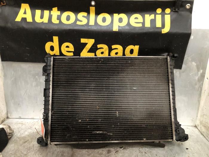 Gebrauchte Kühler Mini Mini Cooper S (R53) 1.6 16V Preis € 40,00 Margenregelung angeboten von Autodemontage de Zaag