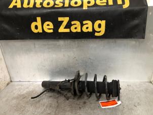Used Front shock absorber rod, right Ford Focus 2 1.6 16V Price € 45,00 Margin scheme offered by Autodemontage de Zaag