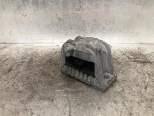 Engine mount from a Seat Leon (1P1) 1.8 TSI 16V 2011