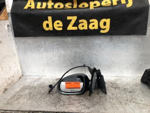 Usagé Rétroviseur gauche Volkswagen Golf V (1K1) 1.6 FSI 16V Prix € 50,00 Règlement à la marge proposé par Autodemontage de Zaag