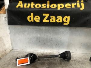 Used Front drive shaft, left Volkswagen Golf VI (5K1) 1.4 TSI 122 16V Price € 40,00 Margin scheme offered by Autodemontage de Zaag
