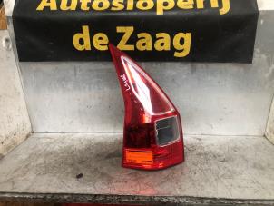 Używane Tylne swiatlo pozycyjne lewe Renault Megane II Grandtour (KM) 1.6 16V Cena € 20,00 Procedura marży oferowane przez Autodemontage de Zaag