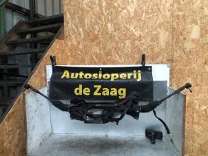 Used Power steering pump Seat Toledo (5P2) 1.6 Price € 25,00 Margin scheme offered by Autodemontage de Zaag