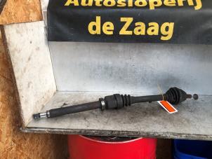 Used Front drive shaft, right Ford Focus 2 Wagon 1.6 TDCi 16V 90 Price € 25,00 Margin scheme offered by Autodemontage de Zaag
