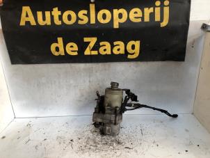 Usados Bomba de dirección asistida Volkswagen Fox (5Z) 1.2 Precio € 125,00 Norma de margen ofrecido por Autodemontage de Zaag