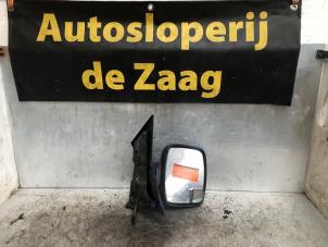 Used Wing mirror, right Mercedes Vito (638.0) 2.0 113 16V Price € 30,00 Margin scheme offered by Autodemontage de Zaag