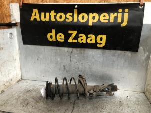 Used Front shock absorber rod, right Mazda 3 Sport (BK14) 1.6i 16V Price € 35,00 Margin scheme offered by Autodemontage de Zaag