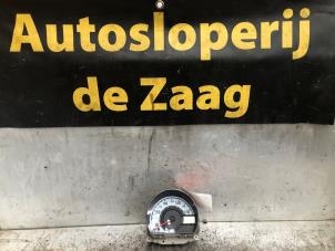 Gebrauchte Instrumentenbrett Peugeot 107 1.0 12V Preis € 50,00 Margenregelung angeboten von Autodemontage de Zaag