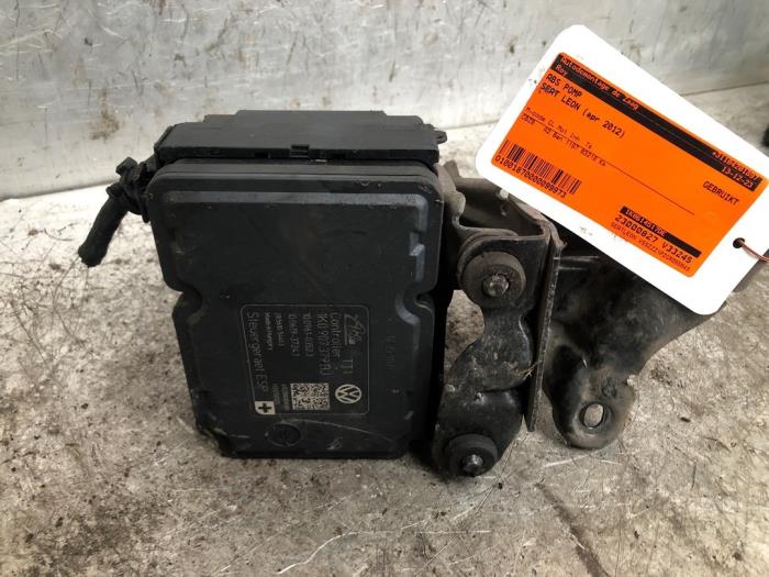 ABS pump from a Seat Leon (1P1) 1.2 TSI 2012