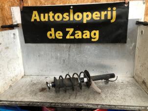 Usados Barra de amortiguador derecha delante Peugeot 107 1.0 12V Precio € 30,00 Norma de margen ofrecido por Autodemontage de Zaag