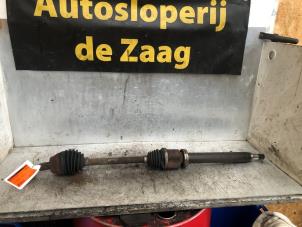 Used Front drive shaft, right Ford Focus 3 1.0 Ti-VCT EcoBoost 12V 125 Price € 50,00 Margin scheme offered by Autodemontage de Zaag