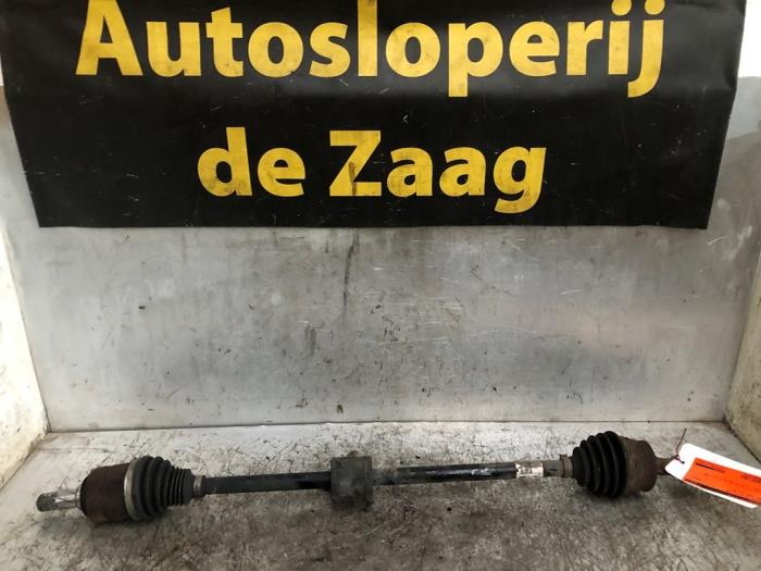 Gebrauchte Antriebswelle rechts vorne Opel Corsa E 1.4 16V Preis € 35,00 Margenregelung angeboten von Autodemontage de Zaag