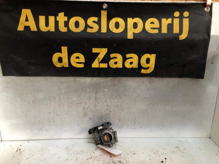 Usagé Boitier papillon Opel Corsa E 1.4 16V Prix € 45,00 Règlement à la marge proposé par Autodemontage de Zaag