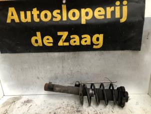 Used Front shock absorber rod, right Volkswagen Touran (1T1/T2) 2.0 FSI 16V Price € 35,00 Margin scheme offered by Autodemontage de Zaag