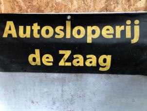 Usagé Aile avant droite Opel Astra H (L48) 1.6 16V Twinport Prix € 70,00 Règlement à la marge proposé par Autodemontage de Zaag