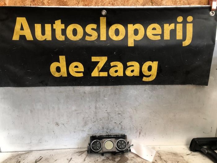 Używane Panel climatronic Citroen DS3 (SA) 1.6 16V VTS THP 155 Cena € 200,00 Procedura marży oferowane przez Autodemontage de Zaag