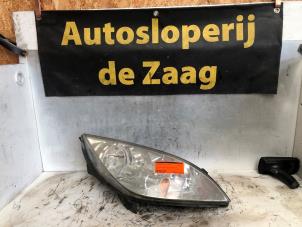 Used Headlight, right Mitsubishi Colt (Z2/Z3) 1.3 16V Price € 40,00 Margin scheme offered by Autodemontage de Zaag