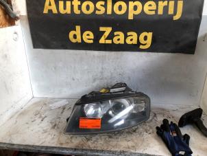 Used Headlight, left Audi A3 (8P1) 2.0 16V FSI Price € 200,00 Margin scheme offered by Autodemontage de Zaag