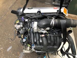 Motor van een Citroën Xsara Picasso (CH) 1.8 16V 2005