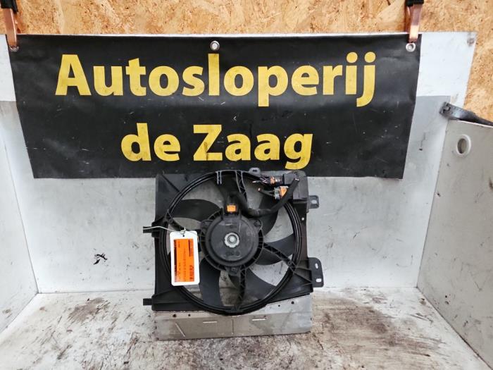 Gebrauchte Kühlerventilator Peugeot 208 I (CA/CC/CK/CL) 1.6 Vti 16V Preis € 40,00 Margenregelung angeboten von Autodemontage de Zaag