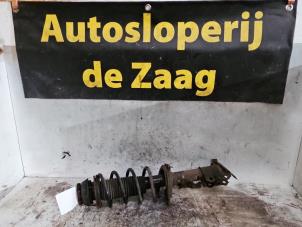 Gebrauchte Stoßdämpferstrebe links vorne Kia Picanto (TA) 1.0 12V Preis € 45,00 Margenregelung angeboten von Autodemontage de Zaag
