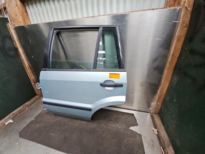 Rear door 4-door, left from a Ford Fusion 1.6 16V 2003