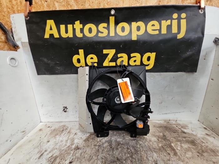 Gebrauchte Kühlerventilator Peugeot 2008 (CU) 1.2 Vti 12V PureTech 82 Preis € 35,00 Margenregelung angeboten von Autodemontage de Zaag