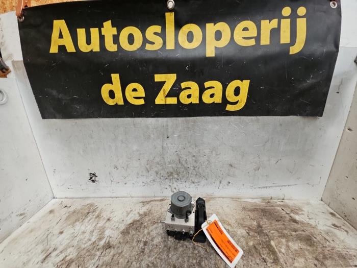 Usagé Bloc ABS Nissan Micra (K14) 0.9 IG-T 12V Prix € 125,00 Règlement à la marge proposé par Autodemontage de Zaag