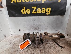 Used Front shock absorber rod, right Mini Mini (R56) 1.6 16V One Price € 35,00 Margin scheme offered by Autodemontage de Zaag