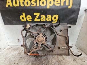 Usados Ventilador de radiador Opel Corsa D 1.2 16V Precio € 25,00 Norma de margen ofrecido por Autodemontage de Zaag
