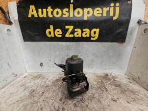 Usados Bomba de dirección asistida Peugeot 307 (3A/C/D) 1.6 16V Precio € 80,00 Norma de margen ofrecido por Autodemontage de Zaag