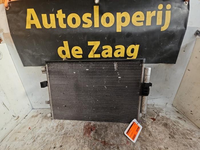 Usagé Radiateur clim Ford Focus 3 1.0 Ti-VCT EcoBoost 12V 100 Prix € 50,00 Règlement à la marge proposé par Autodemontage de Zaag