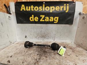 Used Front drive shaft, left Skoda Octavia Combi (1U5) 1.6 Price € 35,00 Margin scheme offered by Autodemontage de Zaag