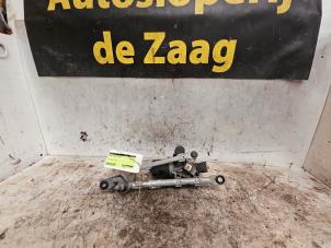 Used Wiper motor + mechanism Peugeot 107 1.0 12V Price € 50,00 Margin scheme offered by Autodemontage de Zaag